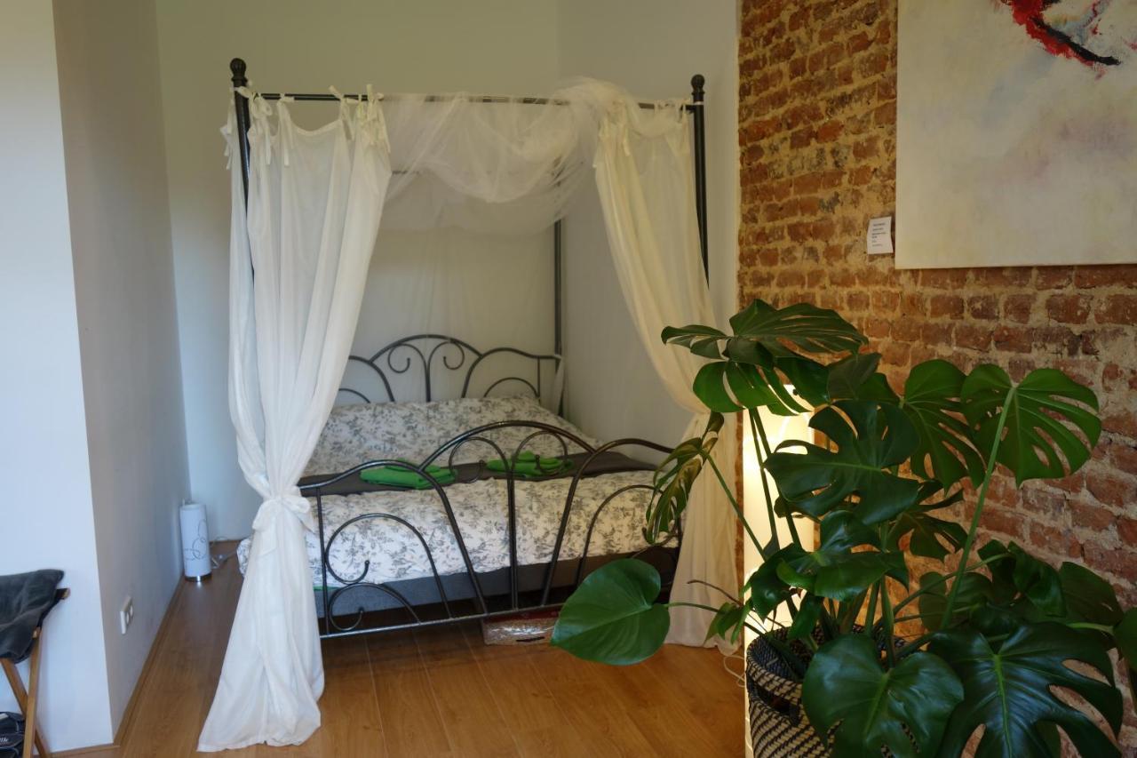 Mille Fleurs - Apartments Voeren Zewnętrze zdjęcie